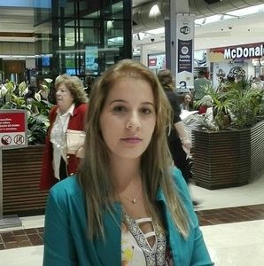 Meet your Posher, Roxana